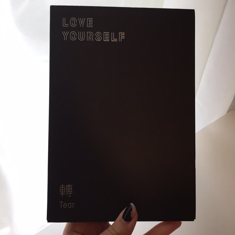Official BTS love yourself Tear version R album
